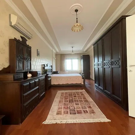 Villa Serene Luxury With Private Pool In Yalova