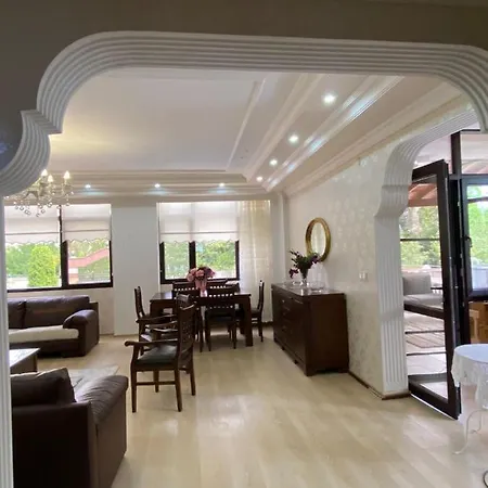 Villa Serene Luxury With Private Pool In Yalova
