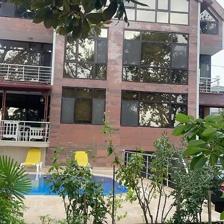 Villa Serene Luxury With Private Pool In Yalova *